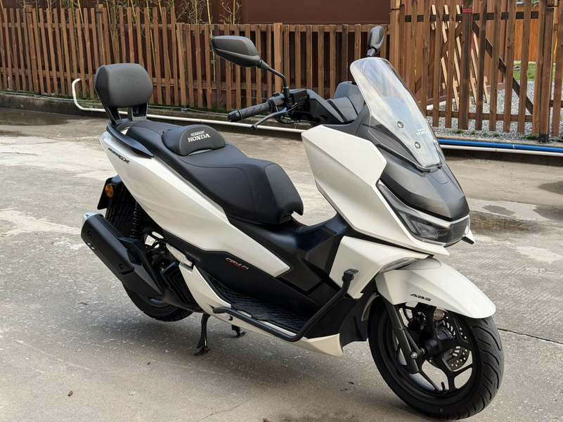 新大洲本田 NS150GX