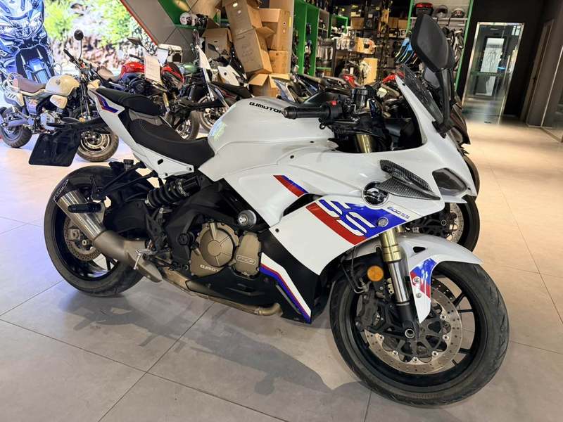 QJMOTOR 赛600