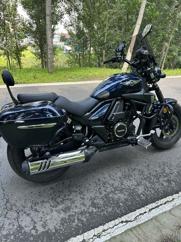 豪爵 TR300