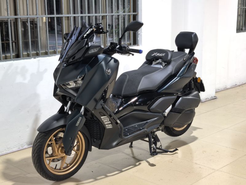雅马哈 XMAX