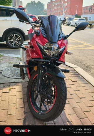 豪爵铃木 GSX250R