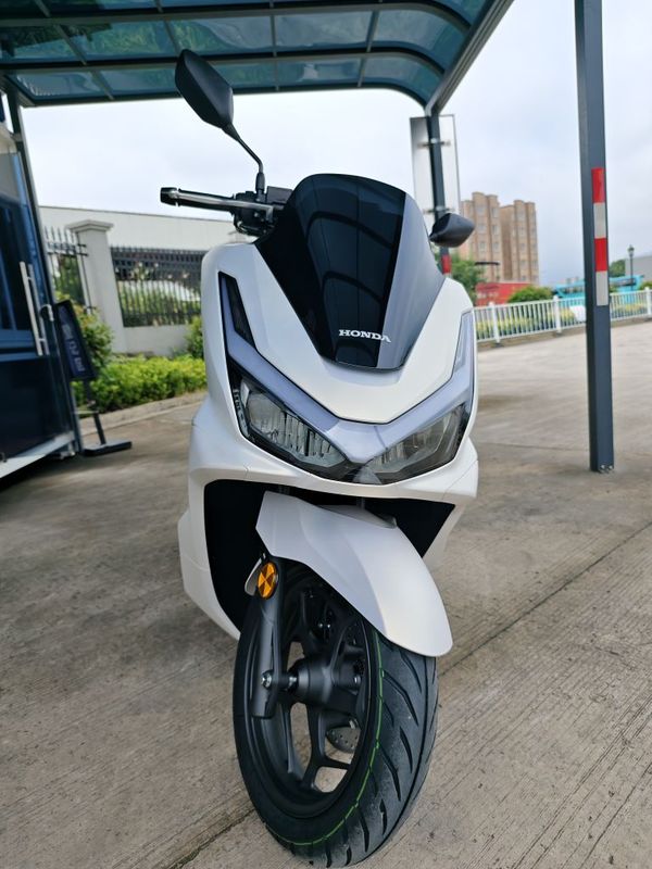 五羊本田 PCX