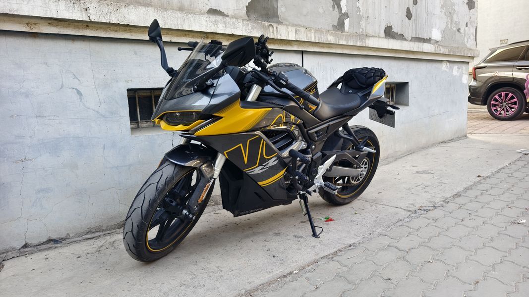 无极 250RR