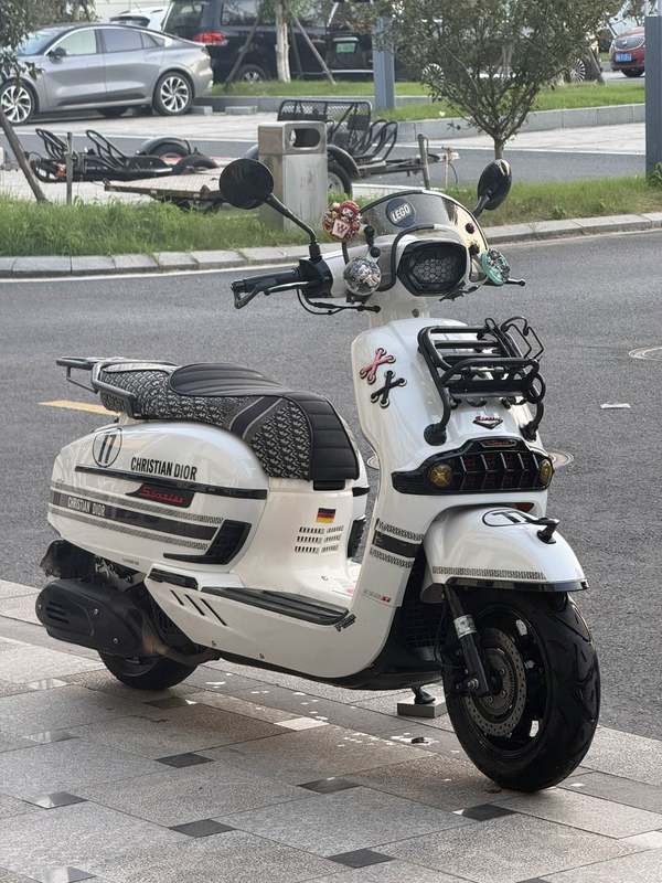 维多利亚 Sixties 150i
