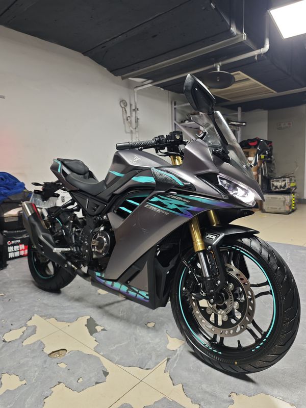 无极 250RR
