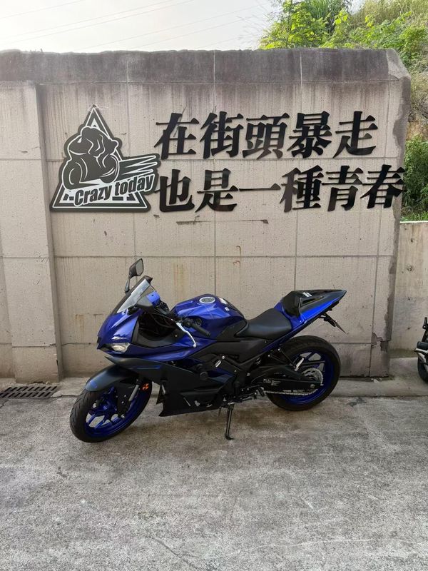 雅马哈 YZF-R3