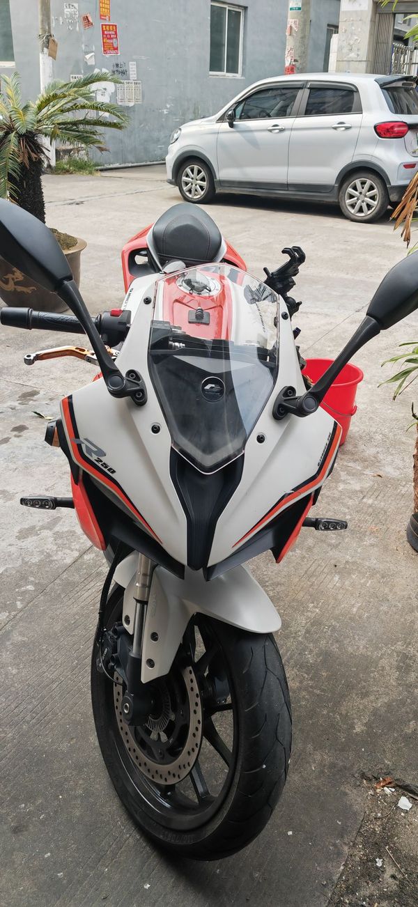 QJMOTOR 赛250