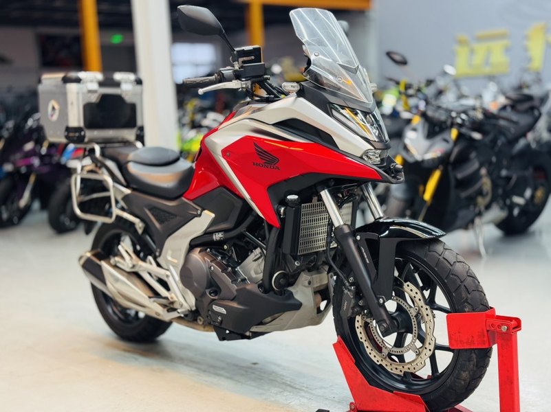本田DREAMWING NC750X