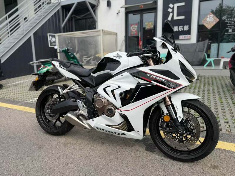 本田DREAMWING CBR650R