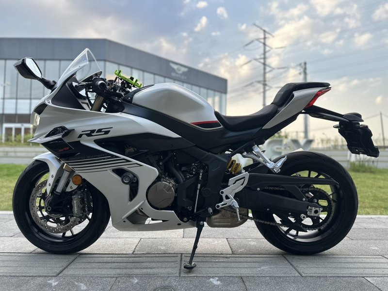 QJMOTOR 赛600