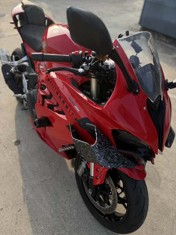 QJMOTOR 赛600
