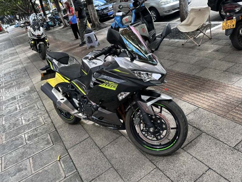 川崎 Ninja 400