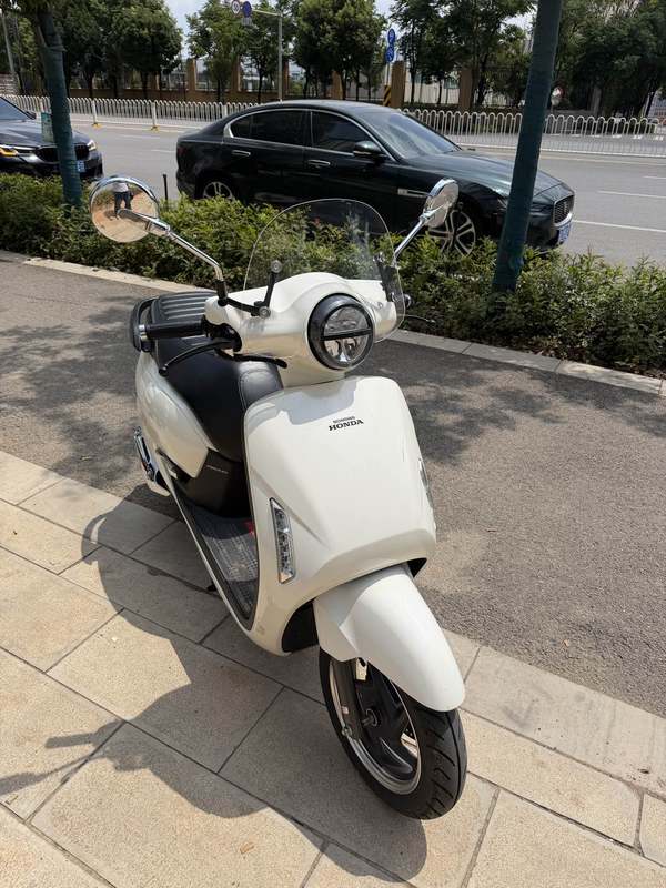 新大洲本田 NS125LA