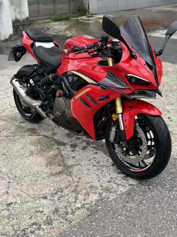 QJMOTOR 赛600
