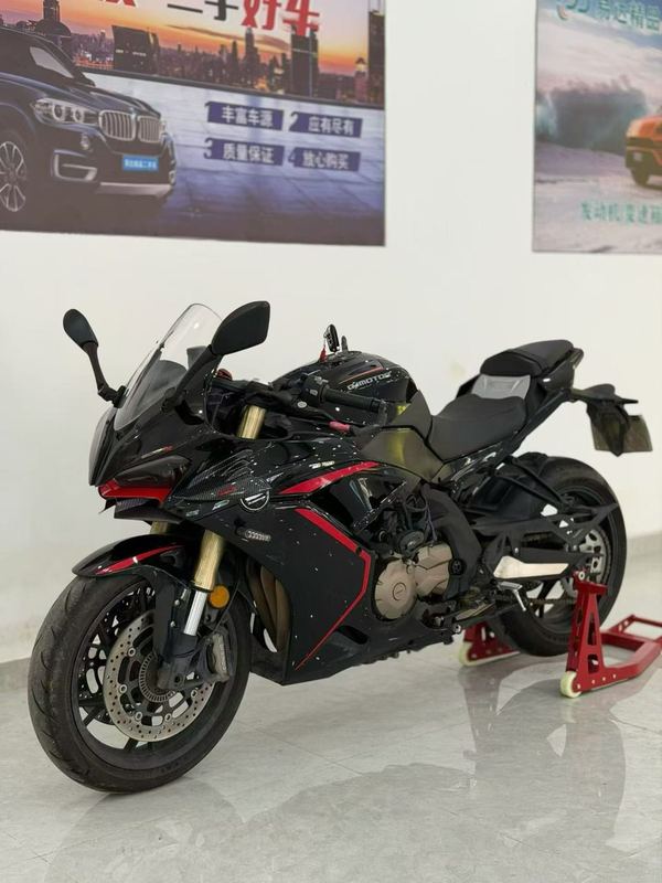 QJMOTOR 赛600