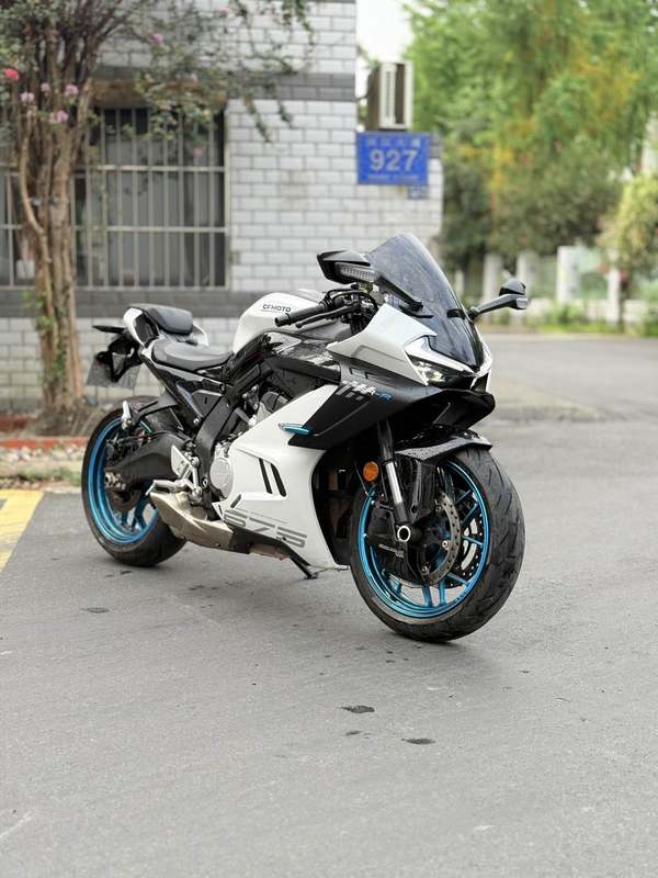 春风 675SR