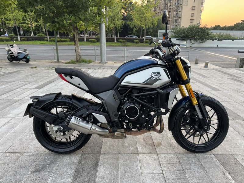 春风 700CL-X