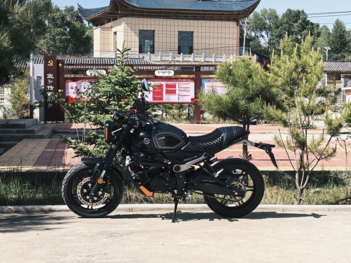 无极 300AC