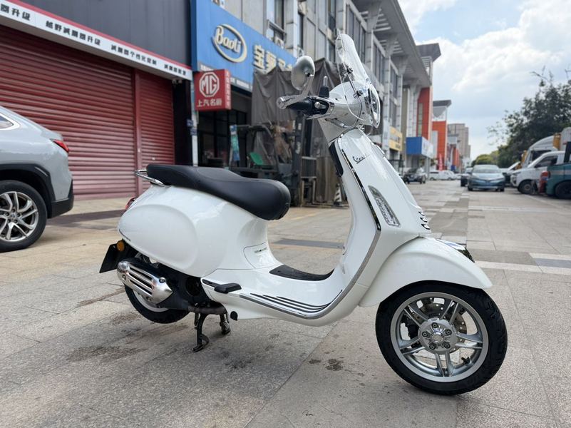 VESPA Primavera 150