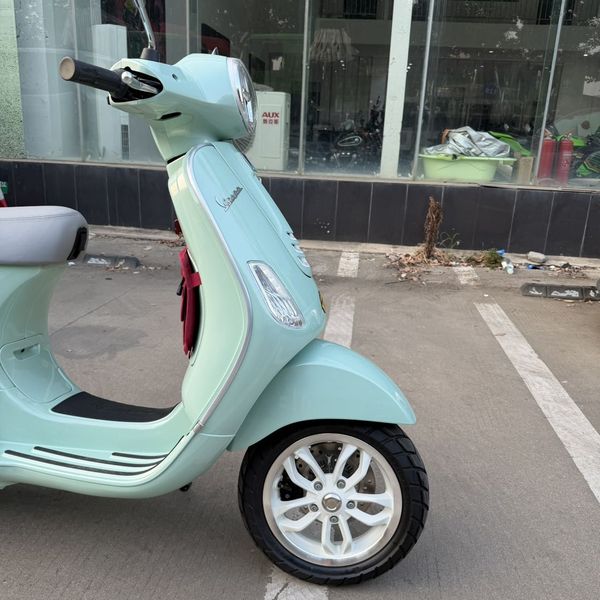 VESPA LX 125