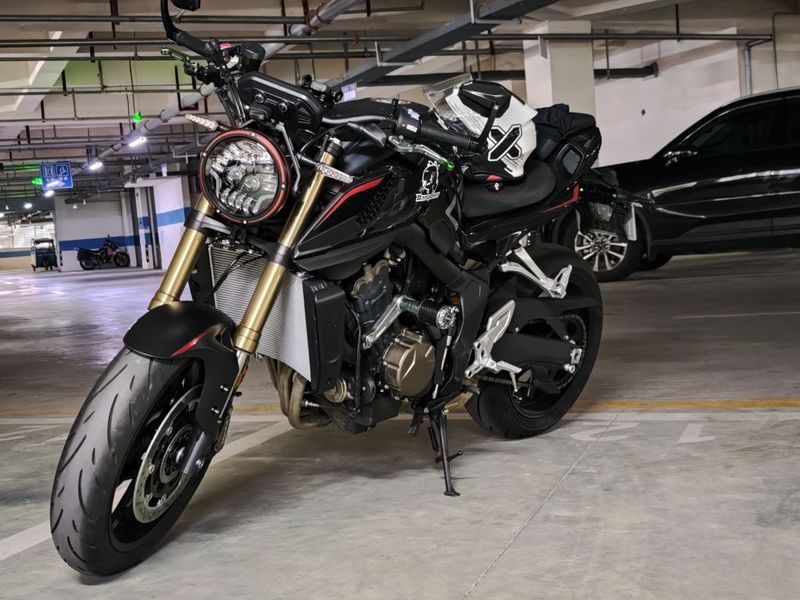 QJMOTOR 追600
