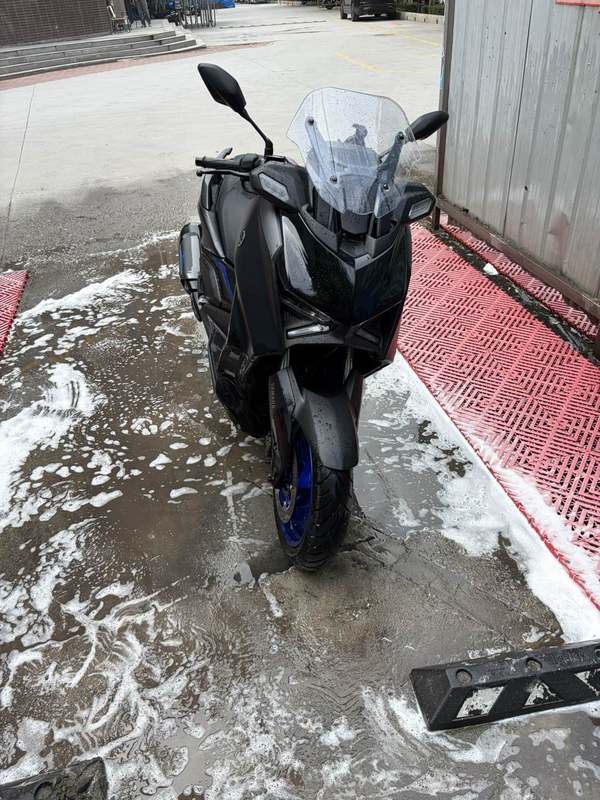 雅马哈 XMAX