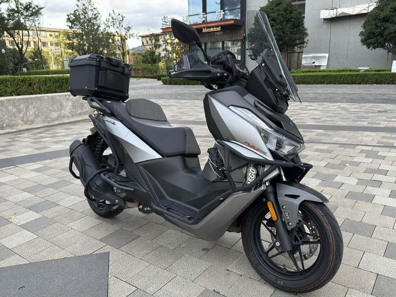无极 SR250GT