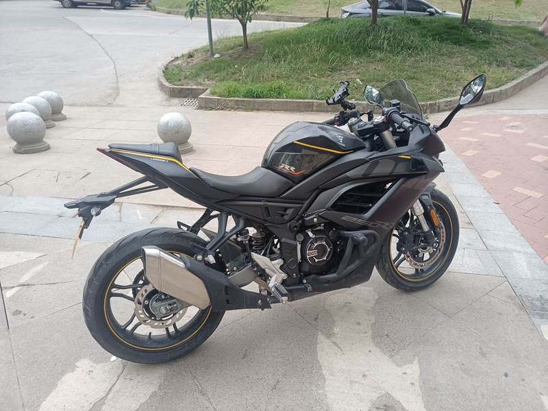 无极 250RR