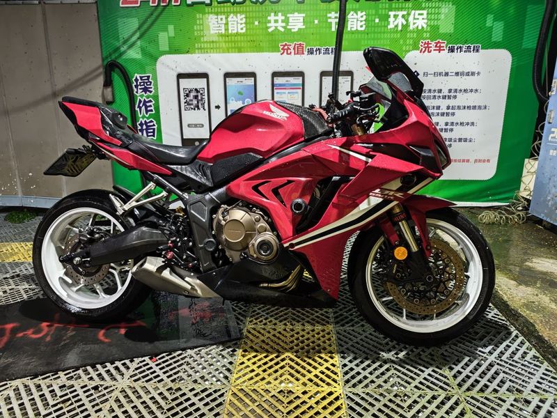 本田DREAMWING CBR650R