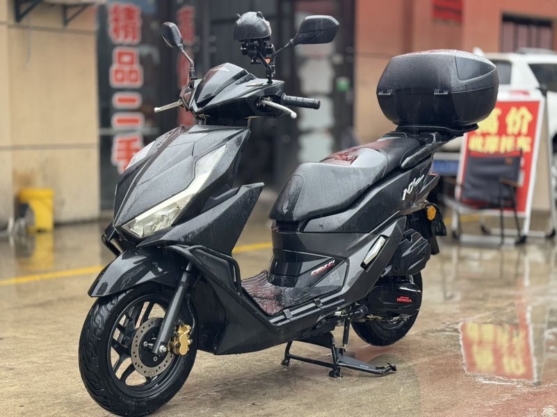 五羊本田 NX125