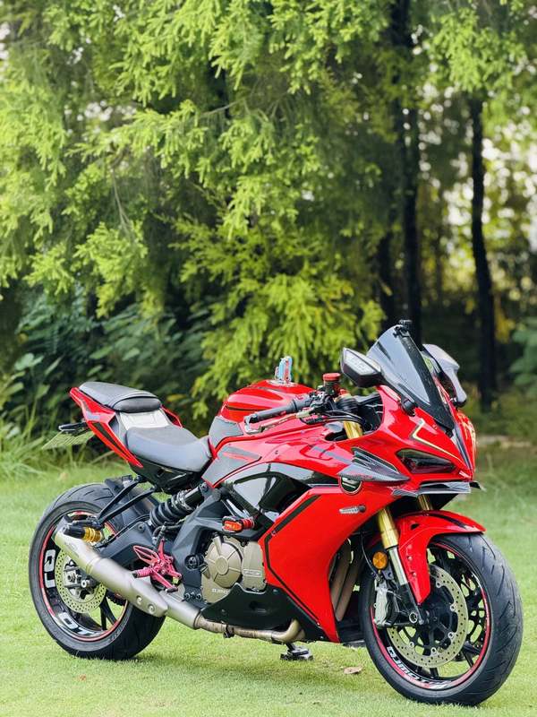 QJMOTOR 赛600
