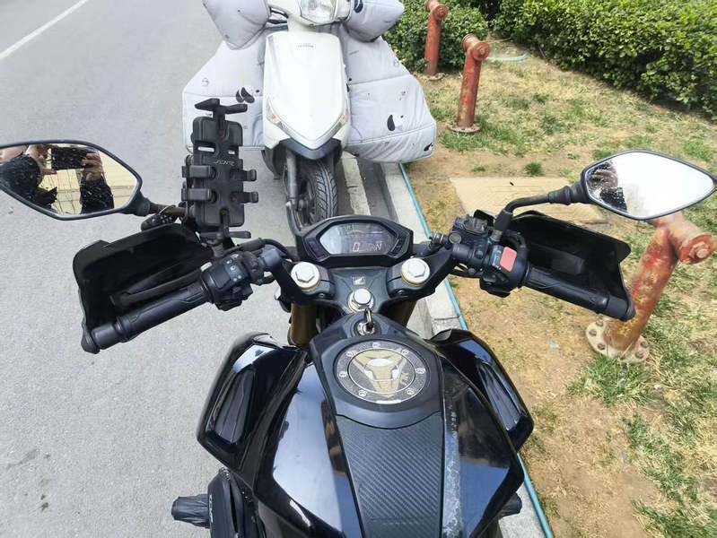 五羊本田 CB190R 暴锋眼
