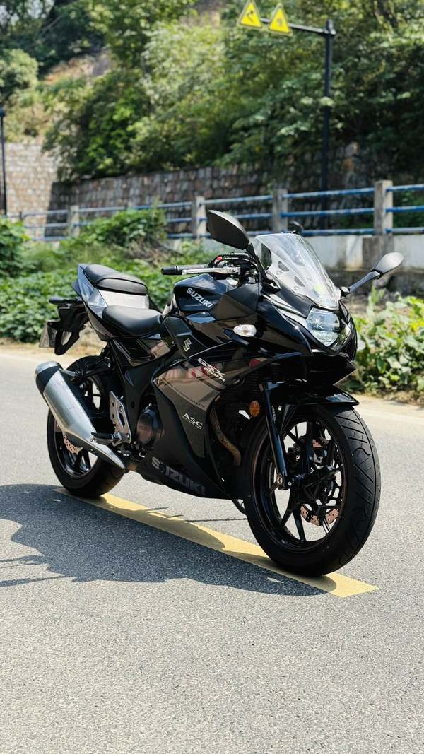 豪爵铃木 GSX250R