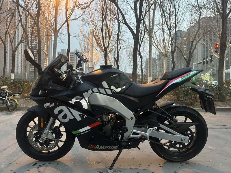 宗申阿普利亚 GPR150R