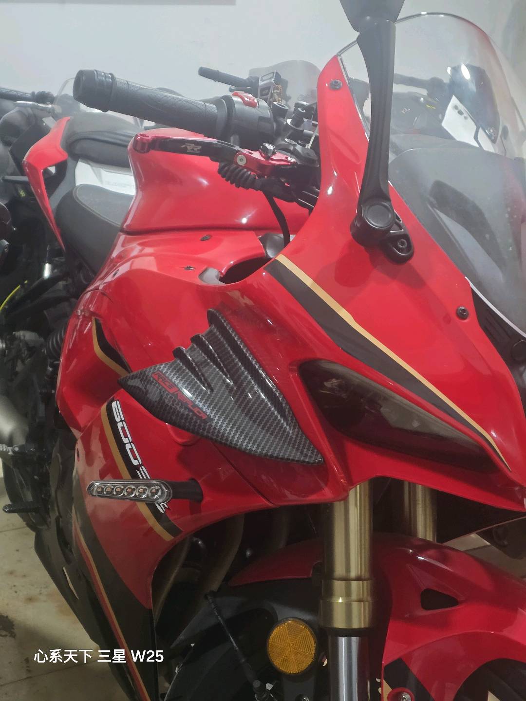 QJMOTOR 赛600