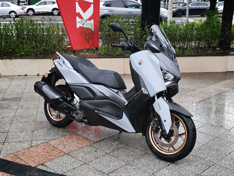 雅马哈 XMAX
