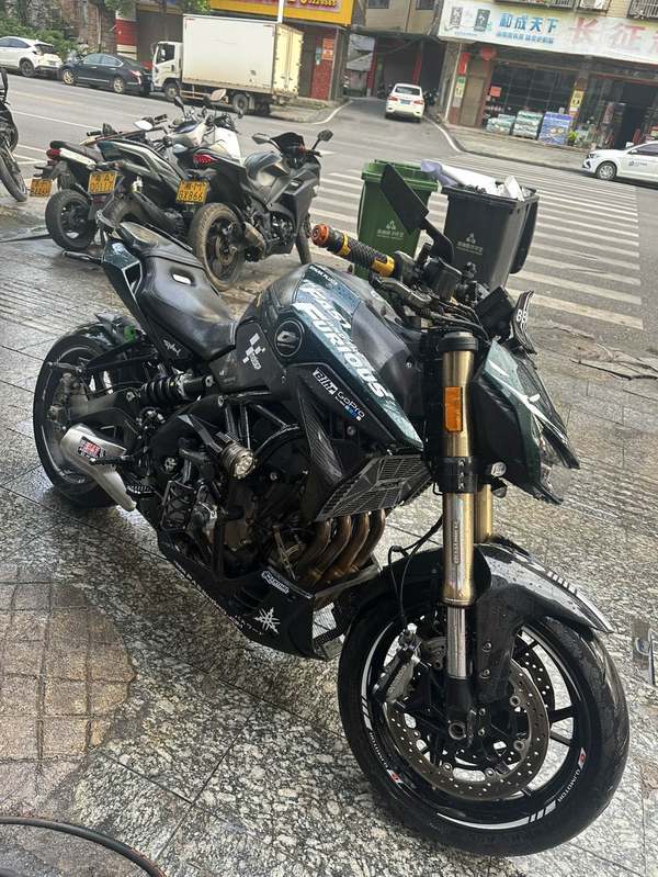 QJMOTOR 追600