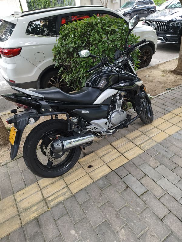 豪爵铃木 骊驰 GW250
