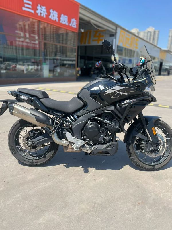 春风 700MT