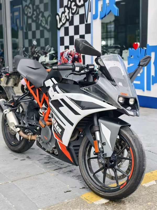 KTMR2R RC 390 