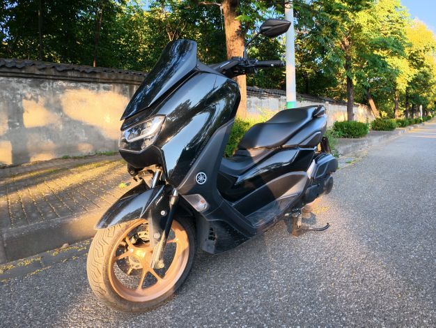 雅马哈 NMAX