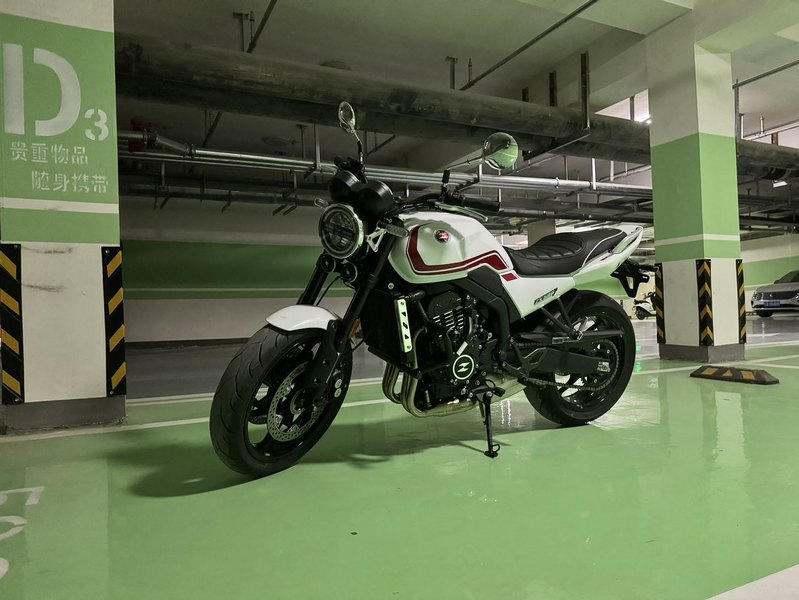 张雪机车 500F