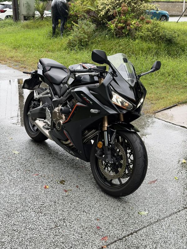 本田DREAMWING CBR650R
