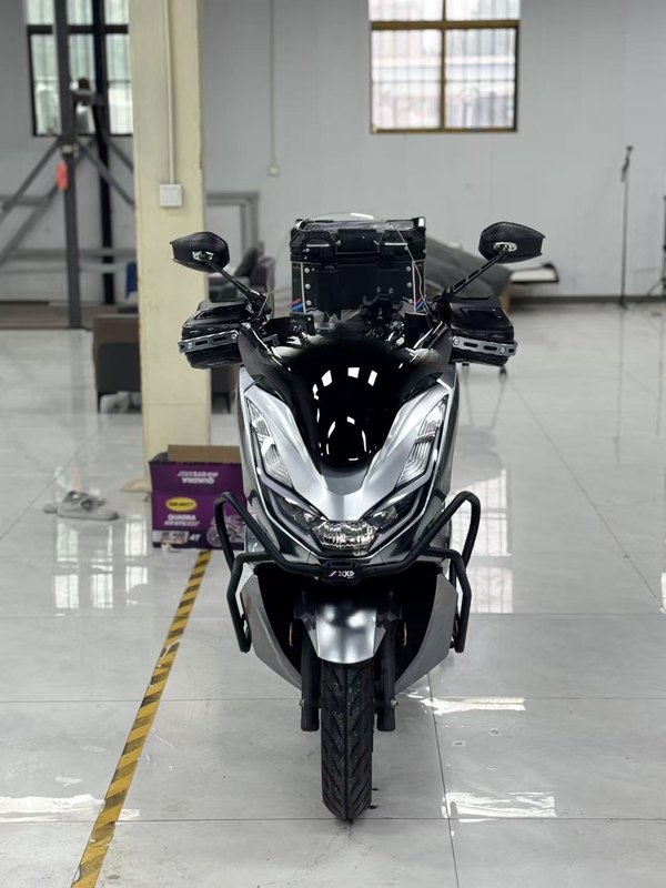 五羊本田 PCX