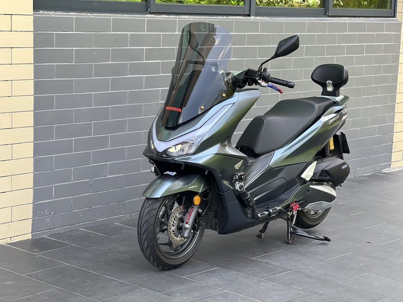 五羊本田 PCX