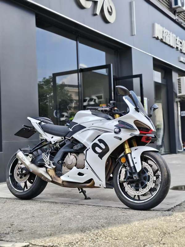 QJMOTOR 赛600