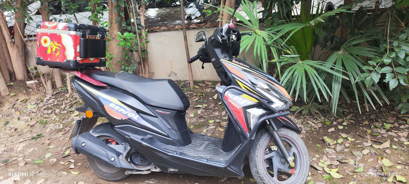 新大洲本田 裂行 RX125Fi