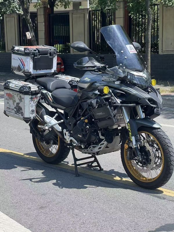 贝纳利 金鹏 TRK502