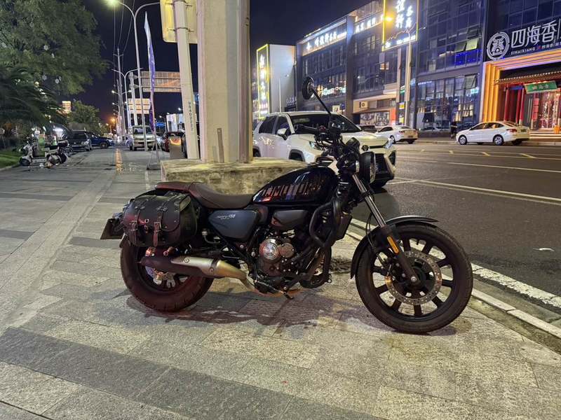 QJMOTOR 闪150