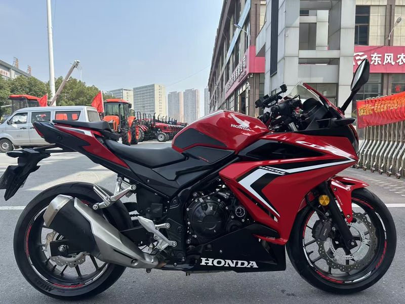 本田WING CBR400R